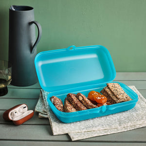 Hosszú uzsidoboz Storm felirattal